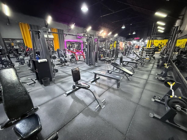 باشگاه بدنسازی فیتنس اس ام فیت (S/M FIT) — تصویر 6