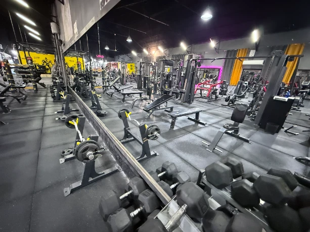 باشگاه بدنسازی فیتنس اس ام فیت (S/M FIT) — تصویر 5