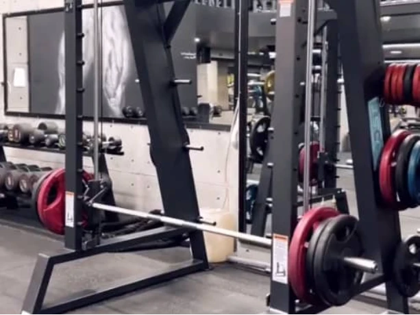باشگاه آروان R1 شعبه مطهری — تصویر 4