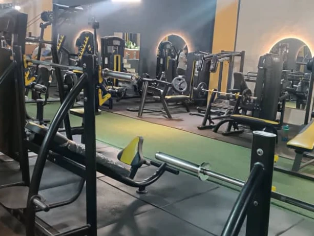 باشگاه دی من (Day Man Gym) — تصویر 5