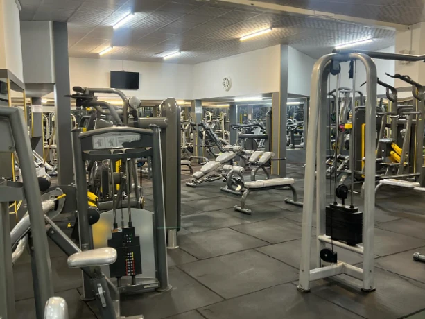 باشگاه بدنسازی طاها (Taha Fitness) — تصویر 4
