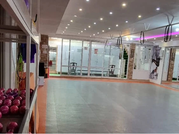 باشگاه ستاره شریف — تصویر 2