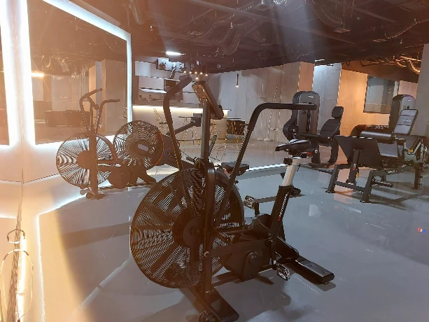باشگاه آپرانیک — تصویر 8