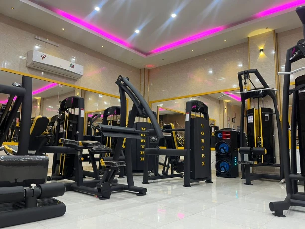باشگاه کویین — تصویر 7