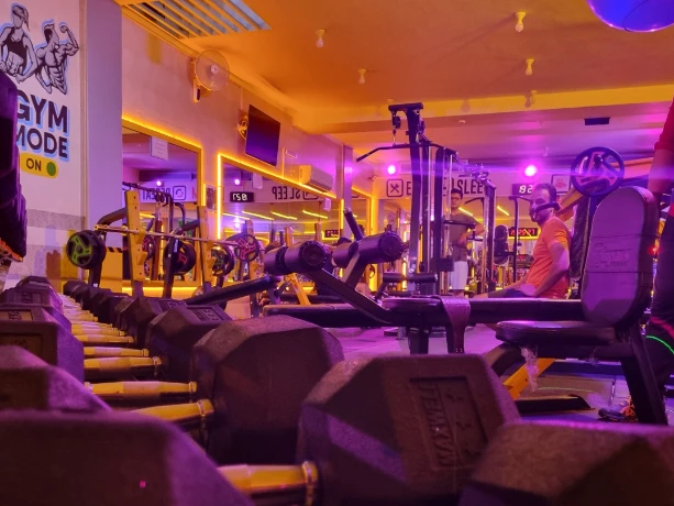 باشگاه سلطان ۱۲۱ — تصویر 4