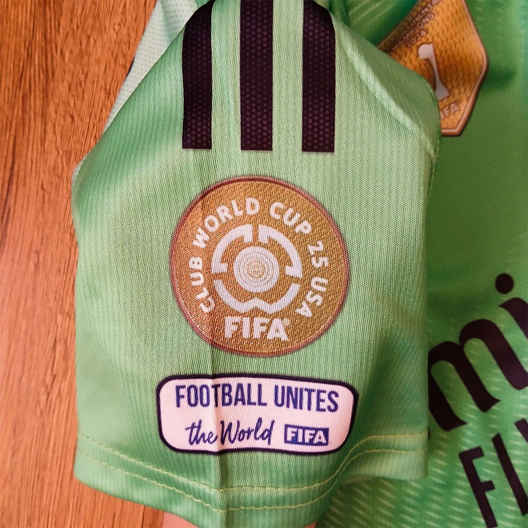 کیت گلری رئال مادرید کورتوا شماره ۱