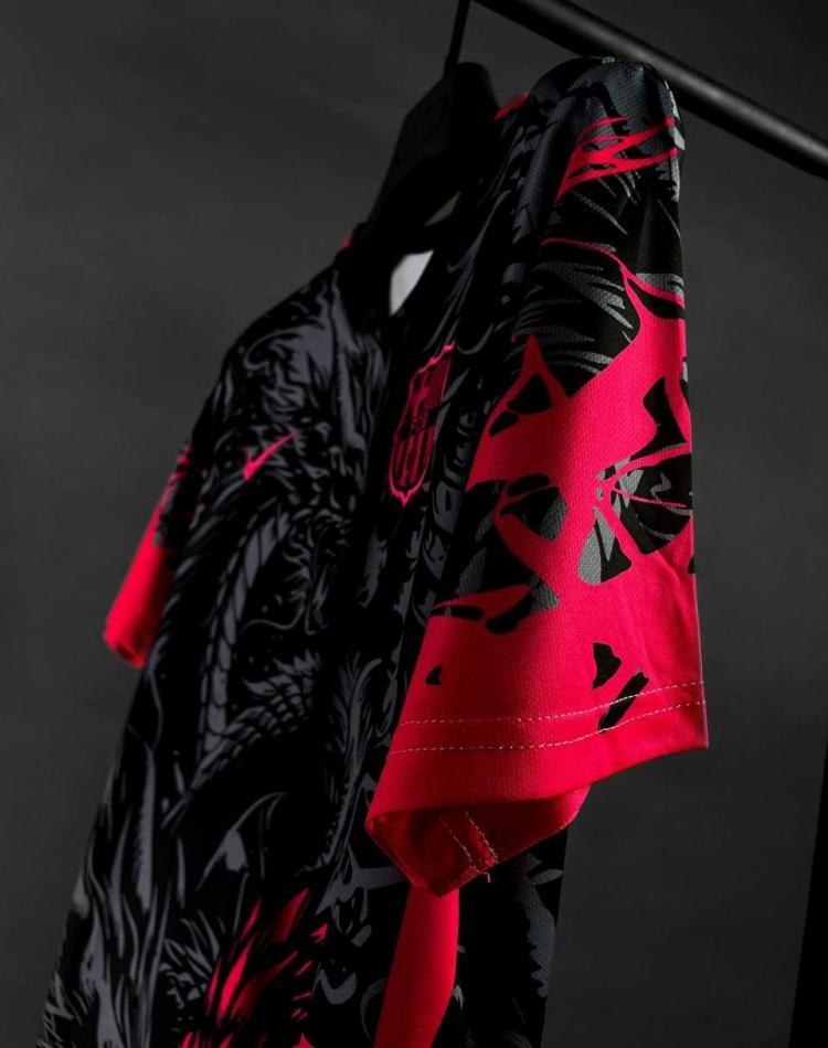 کیت فوتبال بارسلونا طرح دراگون ۲۰۲۶