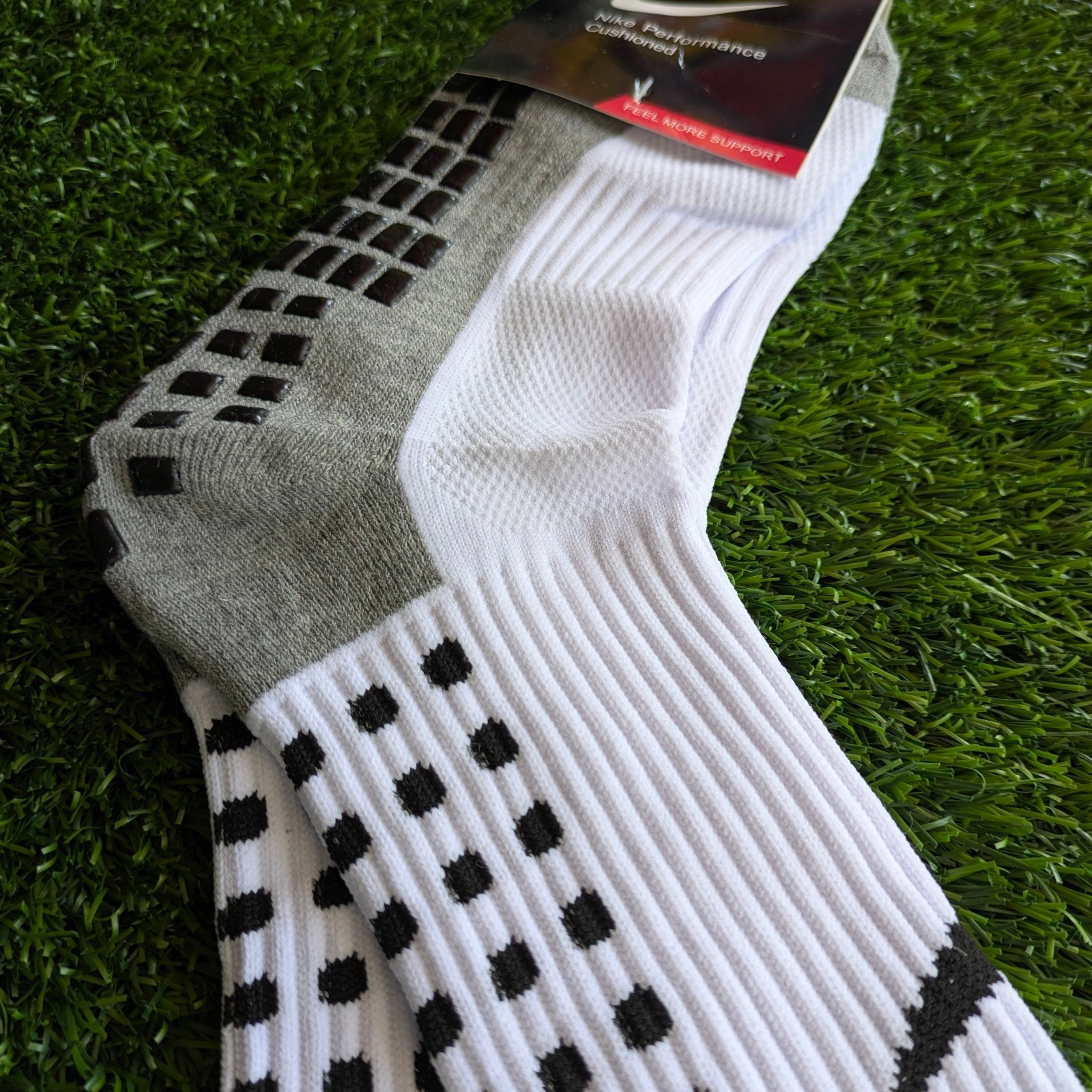 جوراب استپ دار نایک اصل