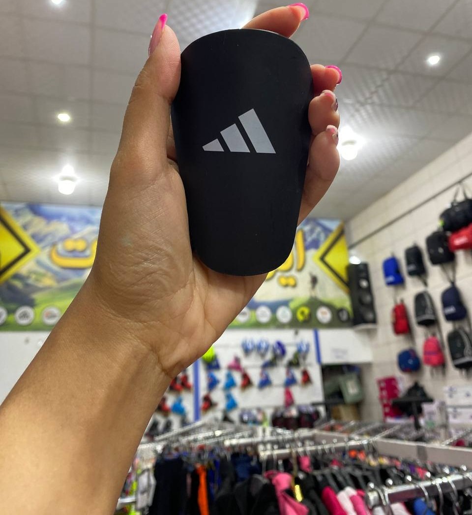 ساق بند ورزشی قلم بند فوتبال