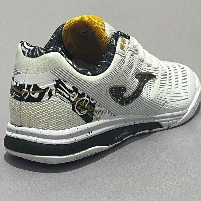 کفش فوتسال جوما مدل رگاته