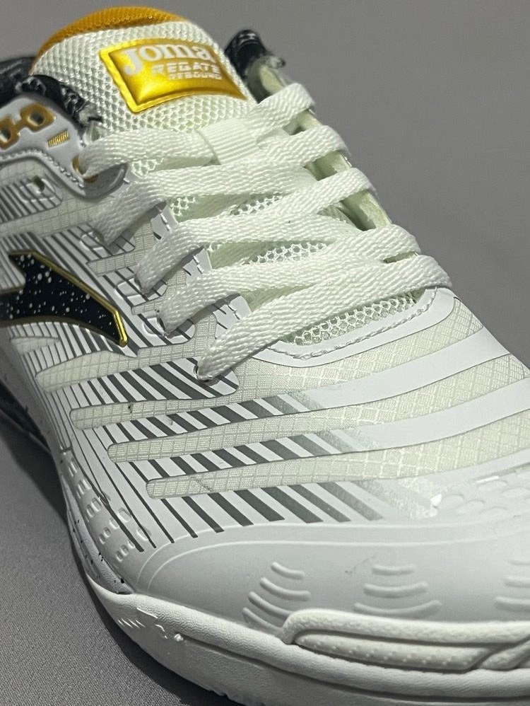 کفش فوتسال جوما مدل رگاته