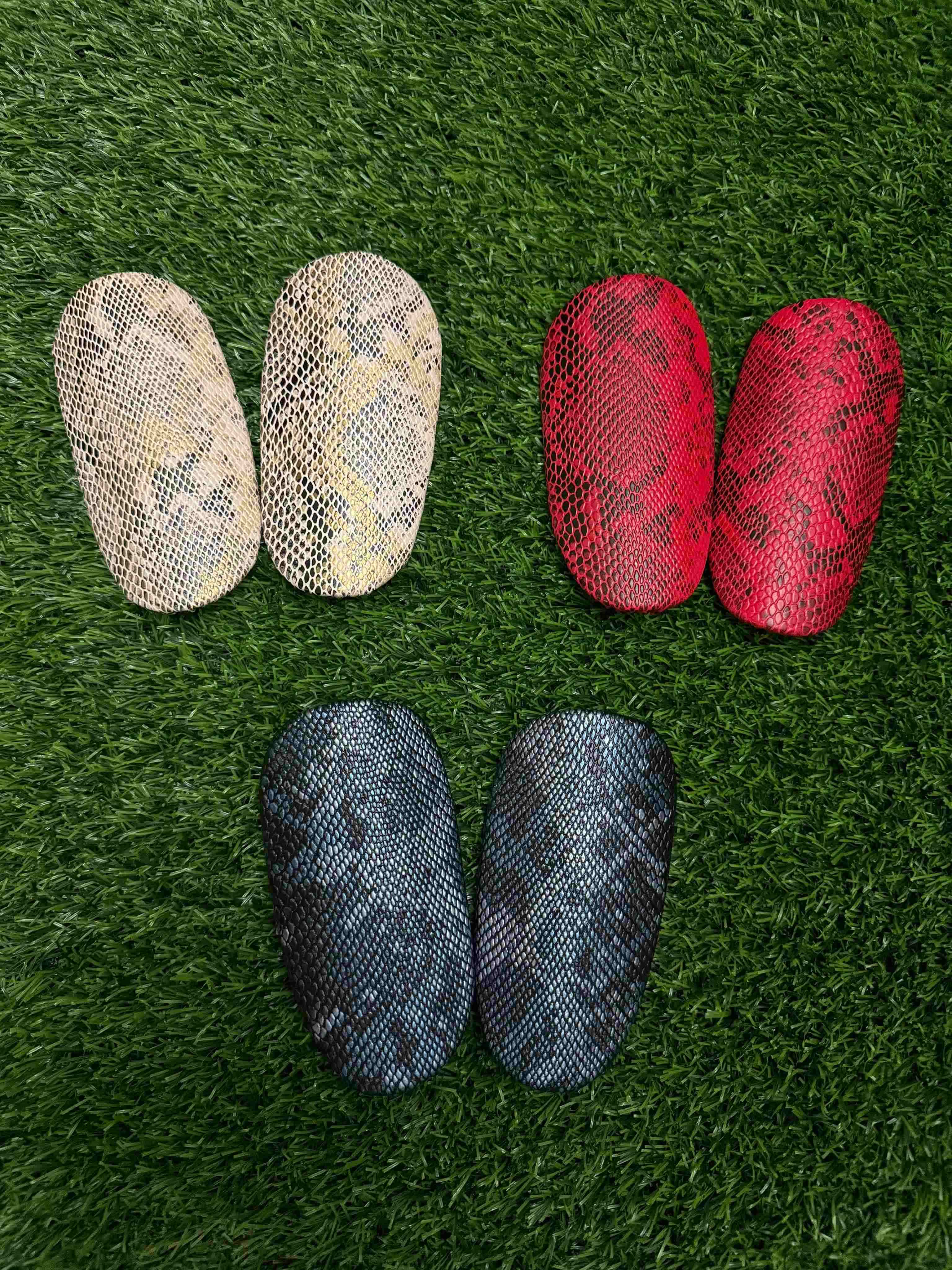 قلم بند مینی چرمی سفید طلایی