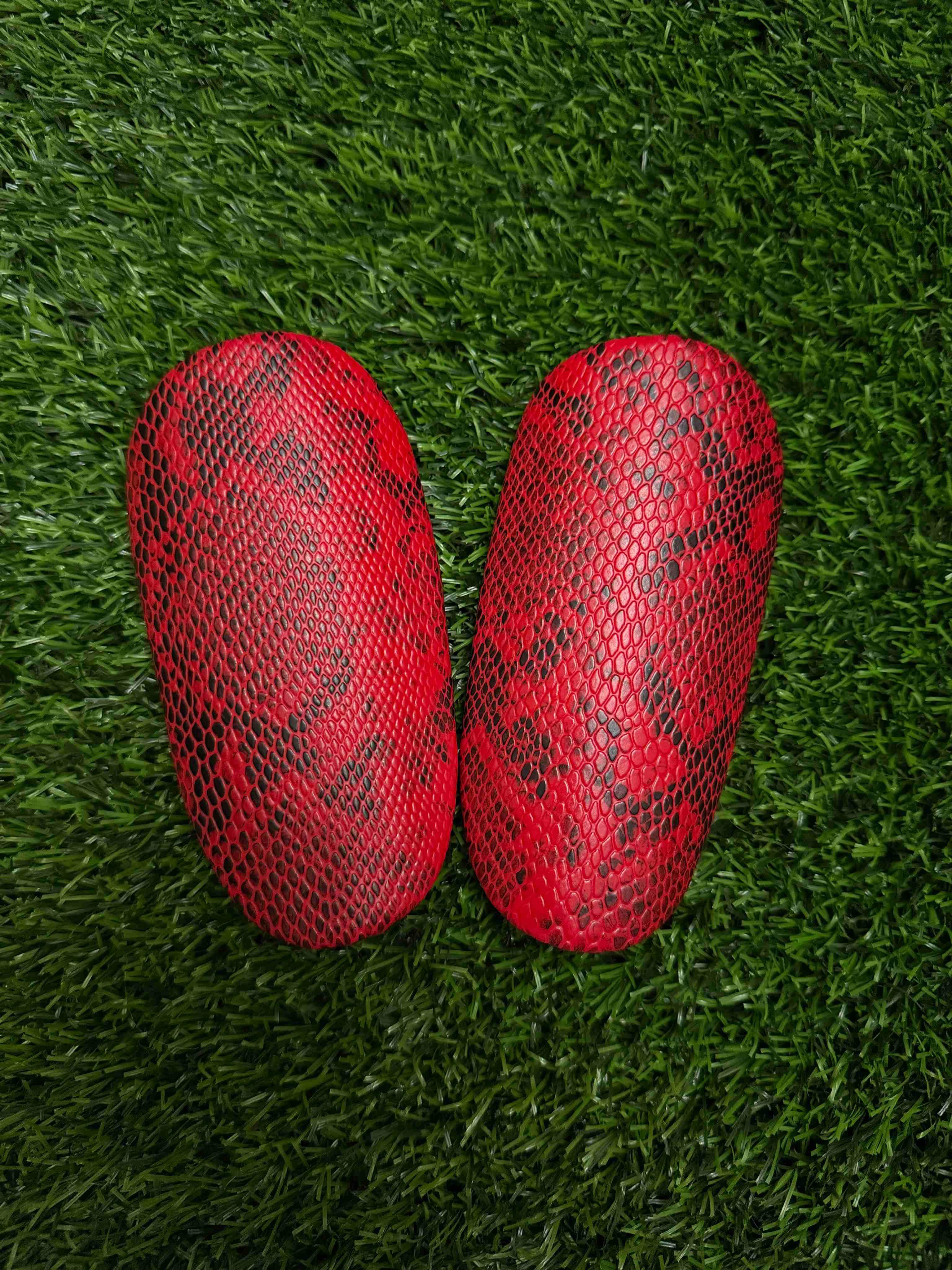 قلم بند مینی چرمی سفید طلایی