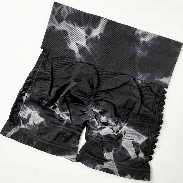 شورتک زنانه آبرنگی سیملس پشت چین دار