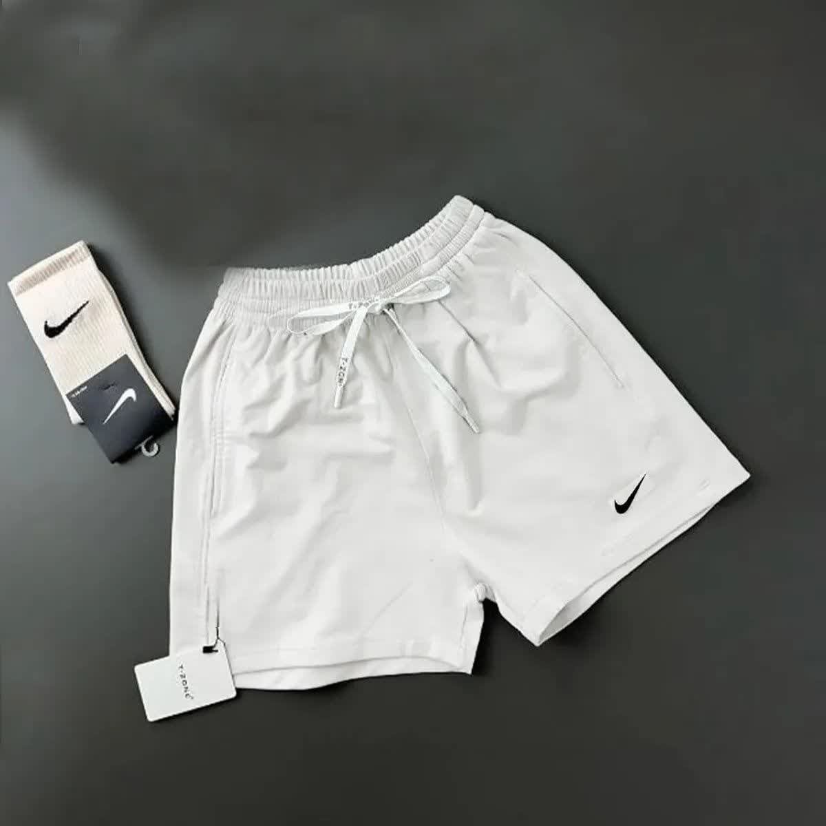 شورتک ورزشی زنانه نایک مدل Performance رنگ سبز