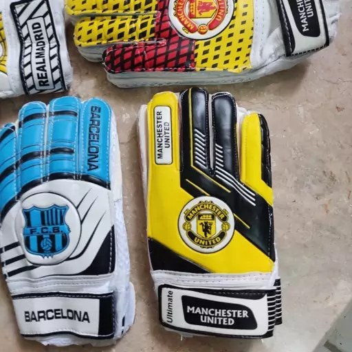 دستکش دروازه بانی بچه گانه