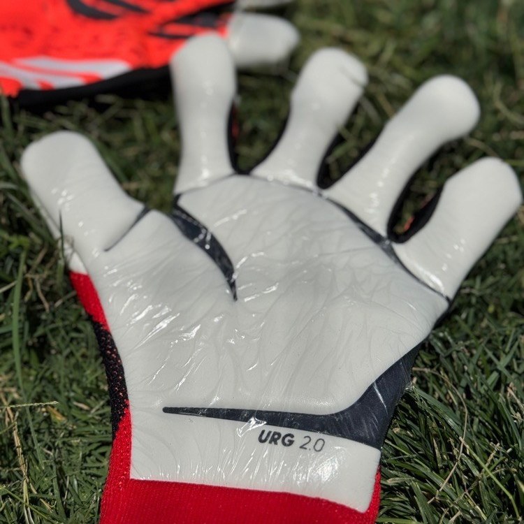 دستکش دروازه بانی آدیداس پردیتور فینگر تیپ 2026