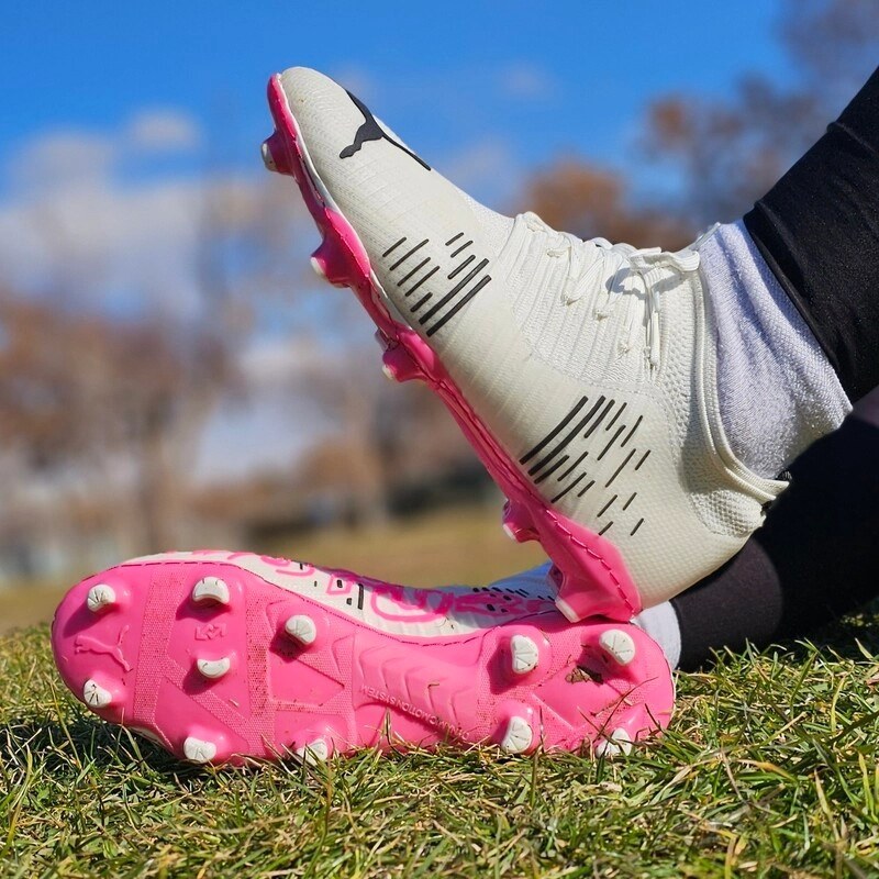 کفش فوتبال پوما فیوچر مشکی بنفش مدل VM1471