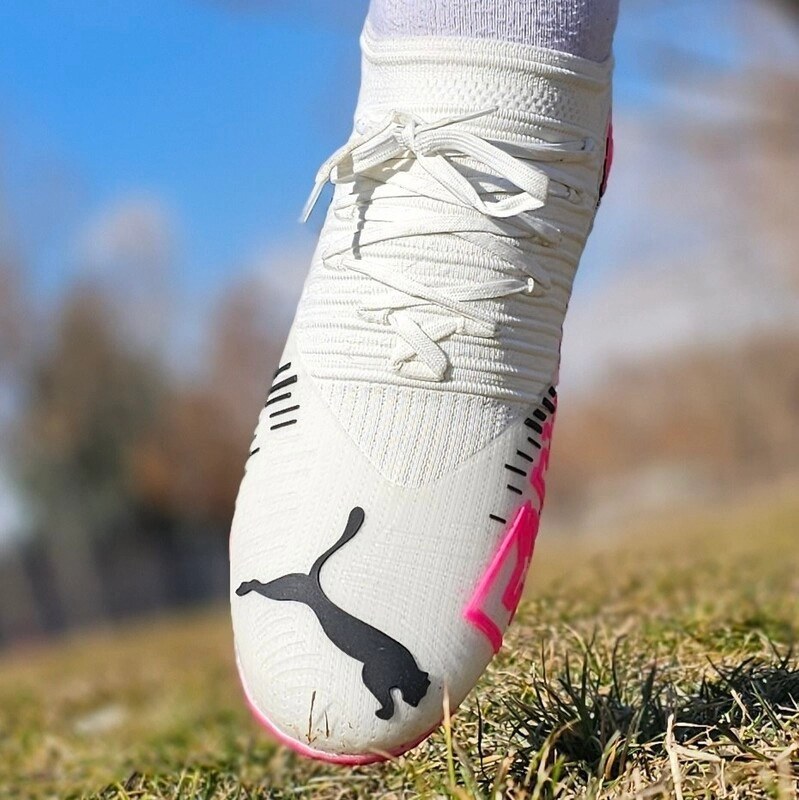 کفش فوتبال پوما فیوچر مشکی بنفش مدل VM1471