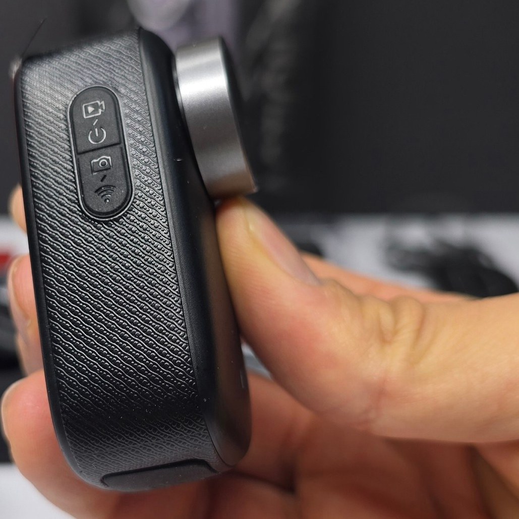 دوربین اکشن ۴K مغناطیسی ضدآب مدل M11 با نمایشگر