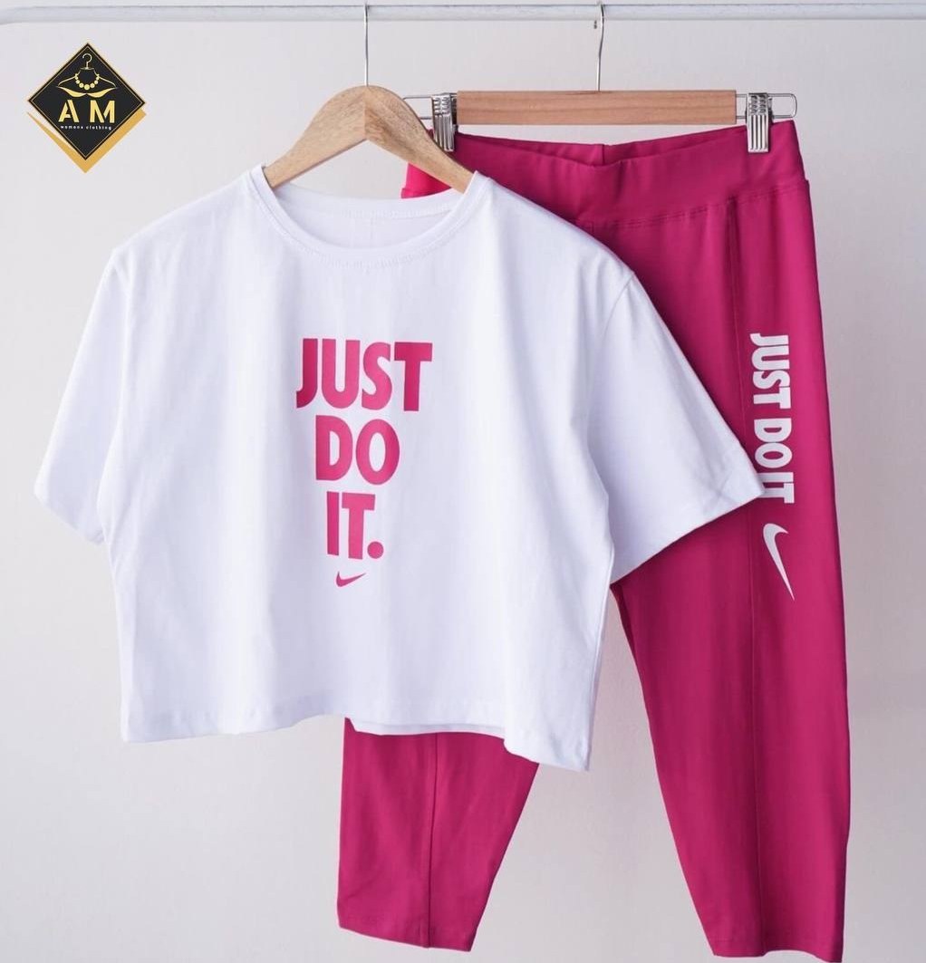 ست ورزشی زنانه کراپ شلوارک نایکی و جاست دوایت رنگ سفید