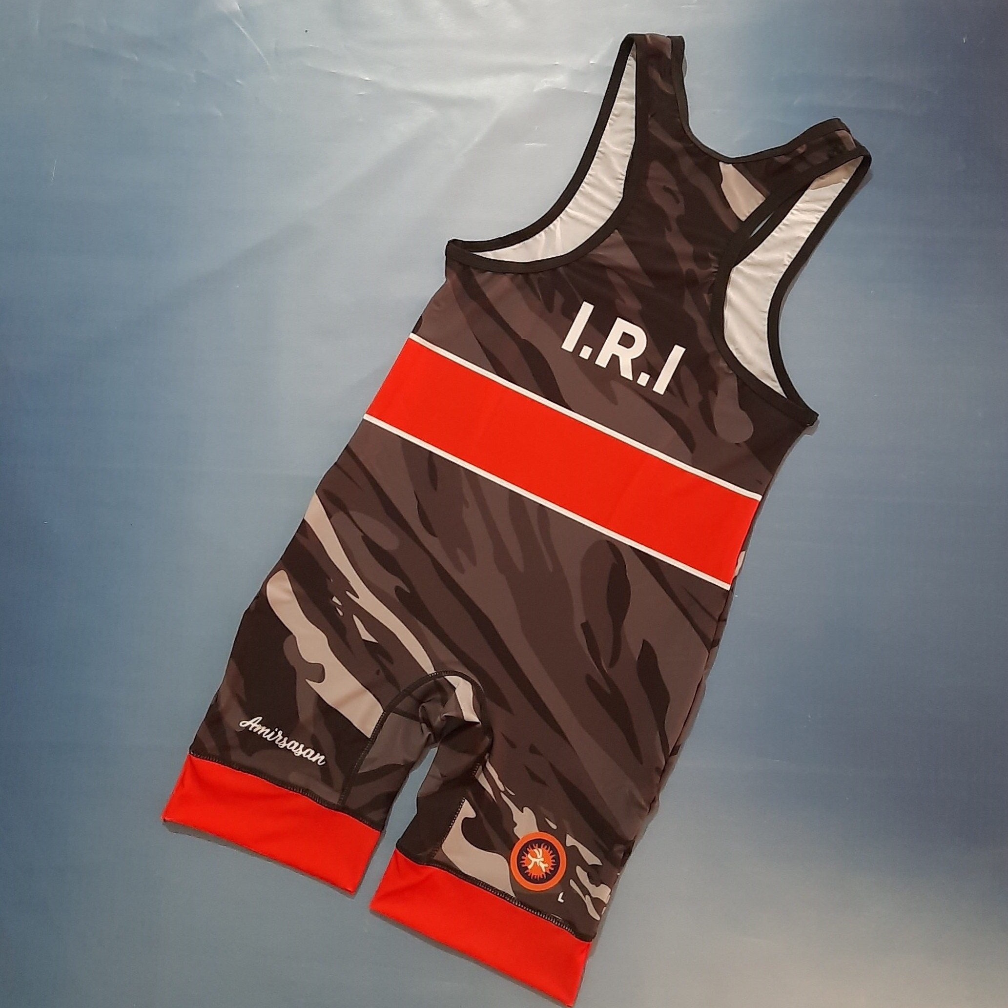 لباس کشتی المپیک ۲۰۲۴ رنگ آبی و قرمز