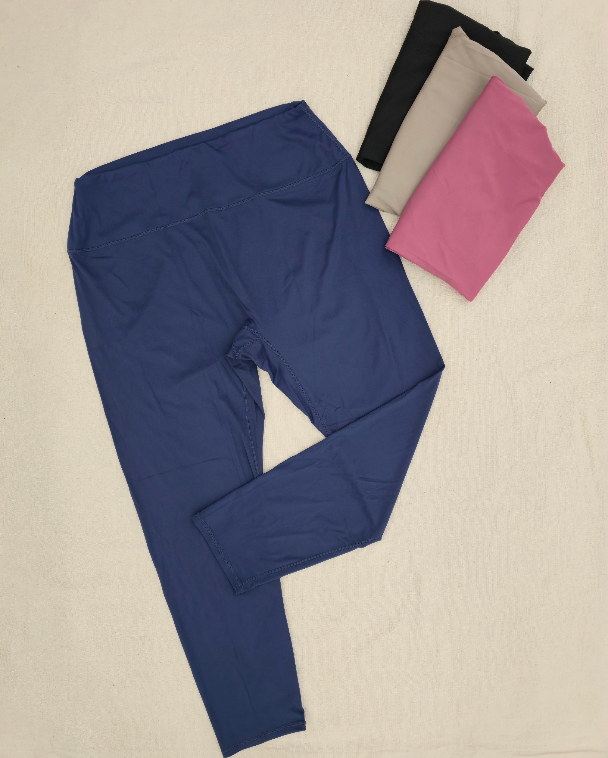 شلوار ورزشی زنانه سایزبزرگ مشکی