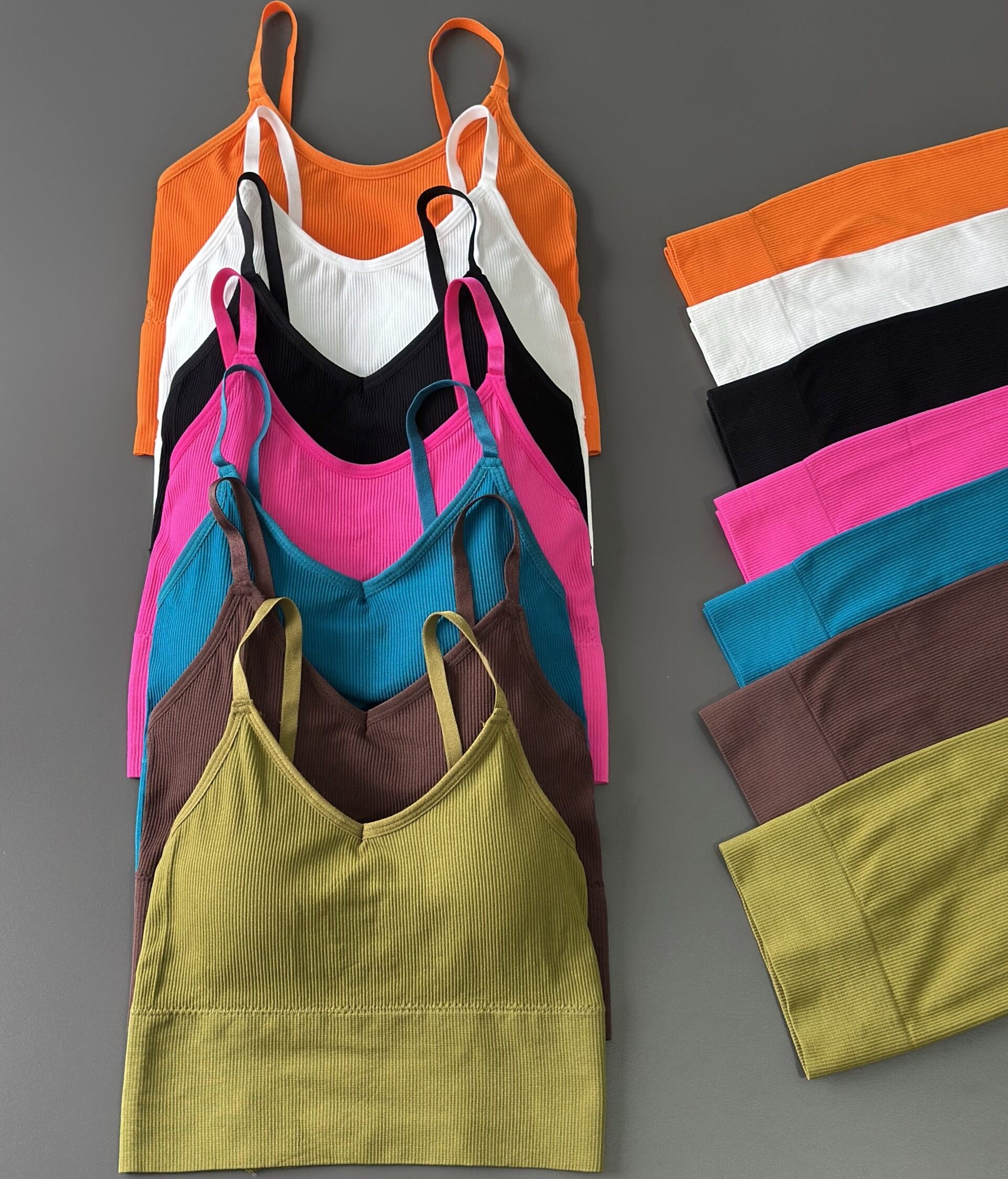 ست ورزشی زنانه نیمتنه و شورتک سیملس سایز ۳۶ تا ۴۲