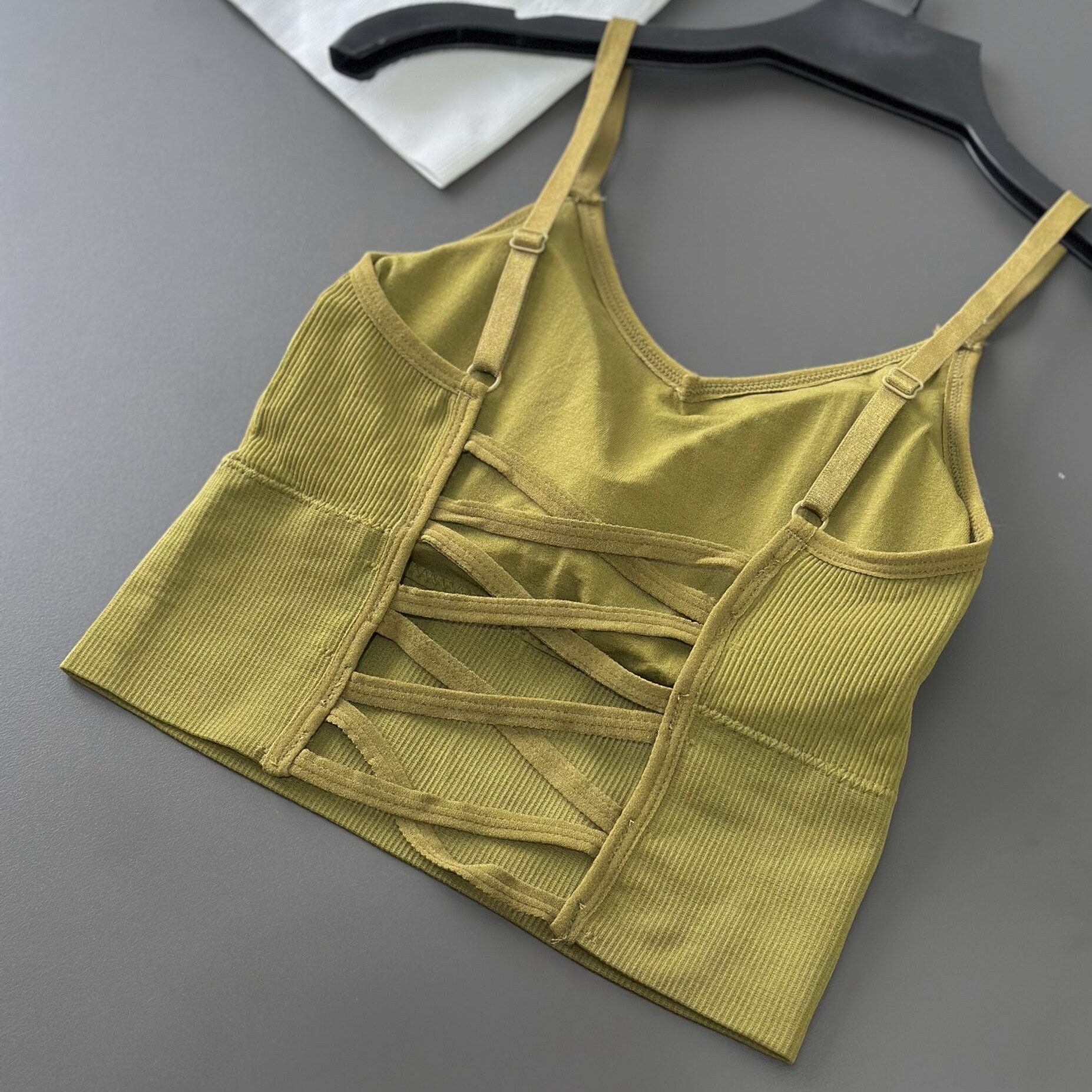 ست ورزشی زنانه نیمتنه و شورتک سیملس سایز ۳۶ تا ۴۲