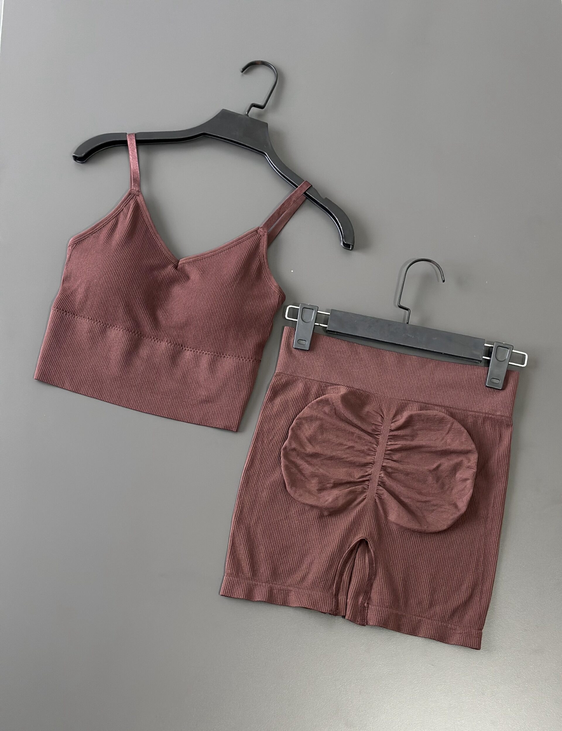 ست ورزشی زنانه نیمتنه و شورتک سیملس سایز ۳۶ تا ۴۲