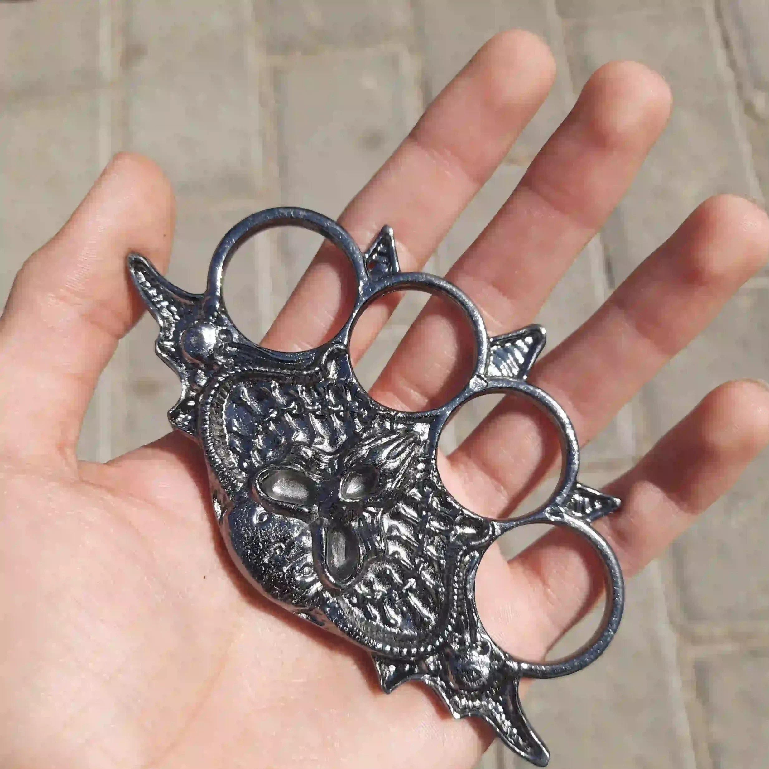 پنجه بوکس طرح شیطان