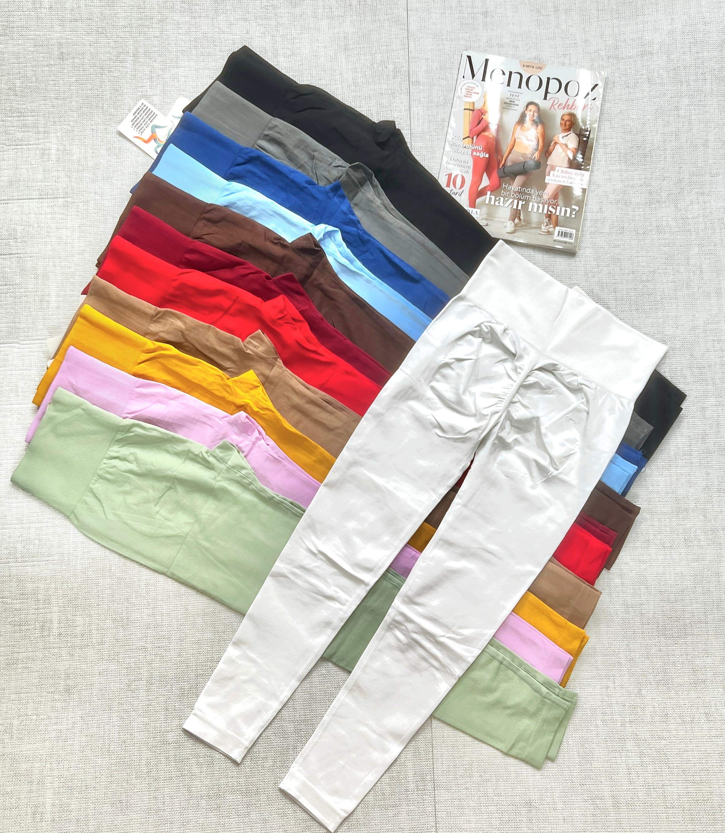 لگ ورزشی زنانه سیملس پشت چین کد 205