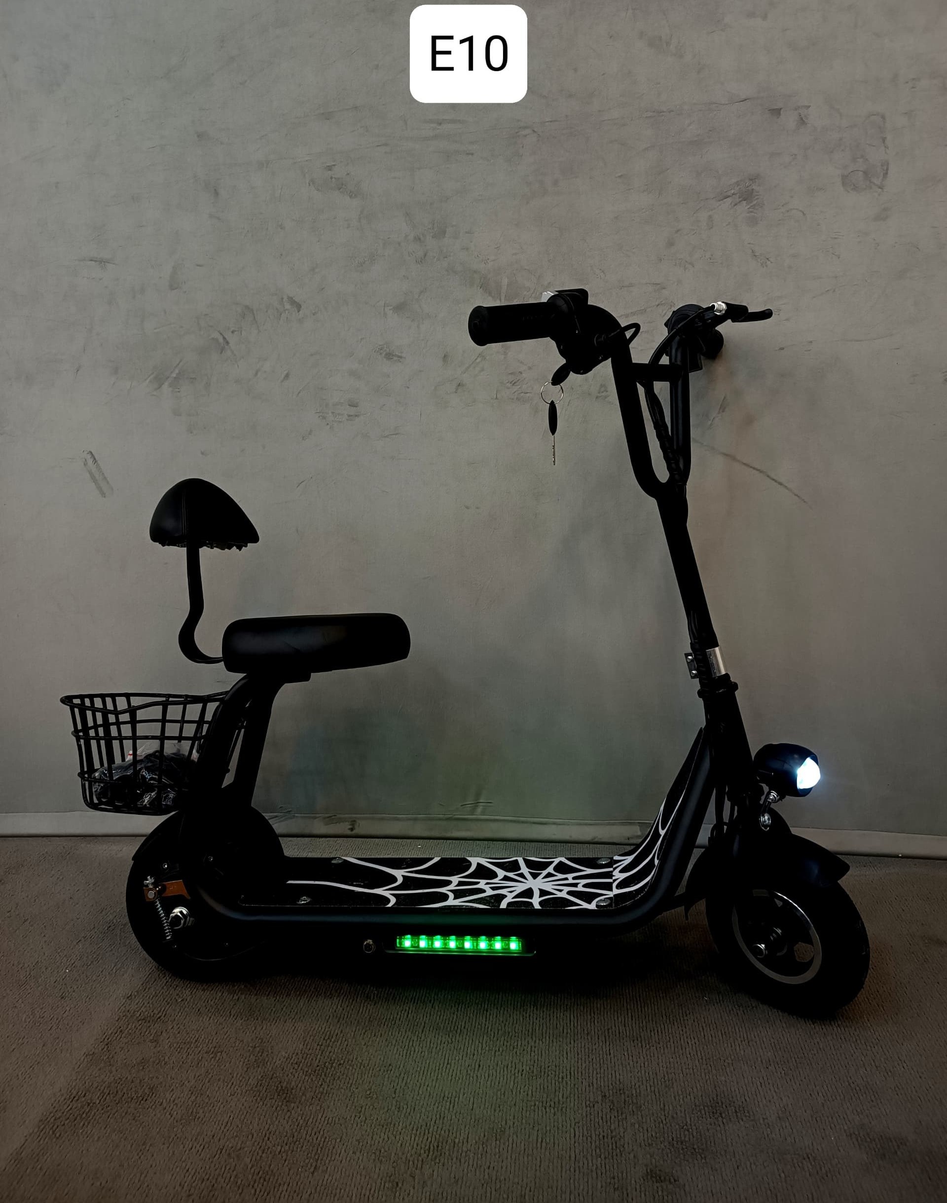 اسکوتر برقی هارلی مینی سبد دار مناسب ۶ تا ۱۲ سال