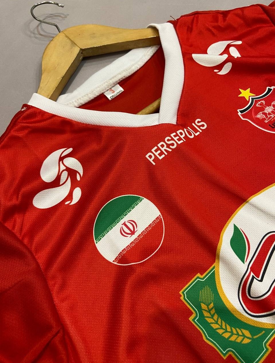 ست فوتبالی پسرانه پرسپولیس طرح ۲۰۲۶ سایز بچه گانه