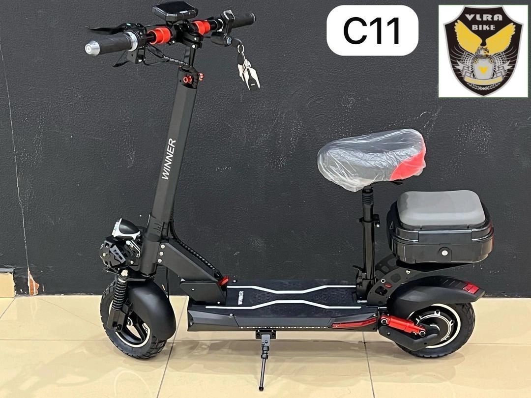 اسکوتر برقی دونفره ولرا C11 2025 با کابین و فرمان تقویت شده