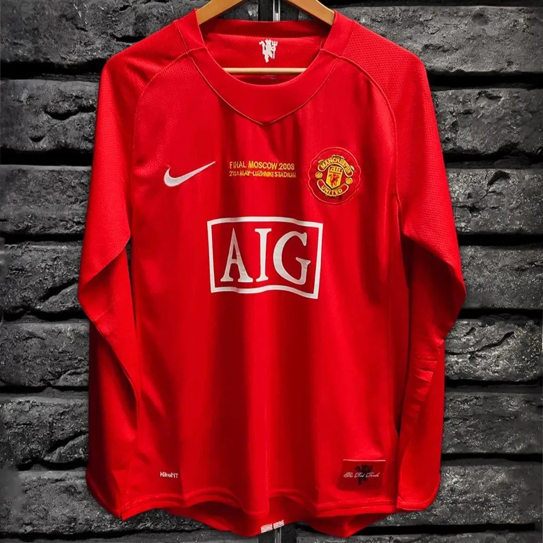 لباس فوتبال منچستر یونایتد ۲۰۰۸ قرمز آستین بلند