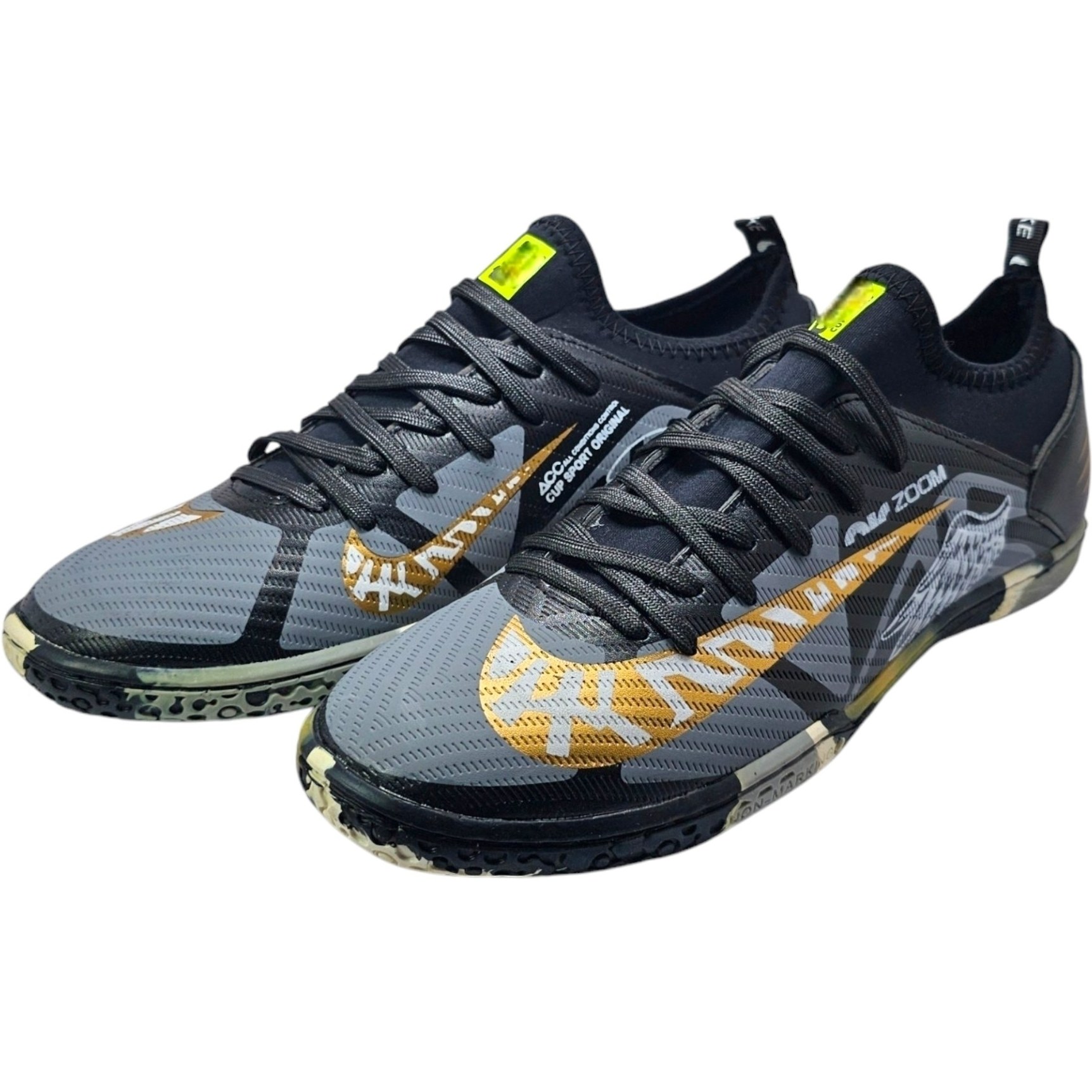 کفش فوتسال نایکی ایرزوم رنگ سفید بنفش