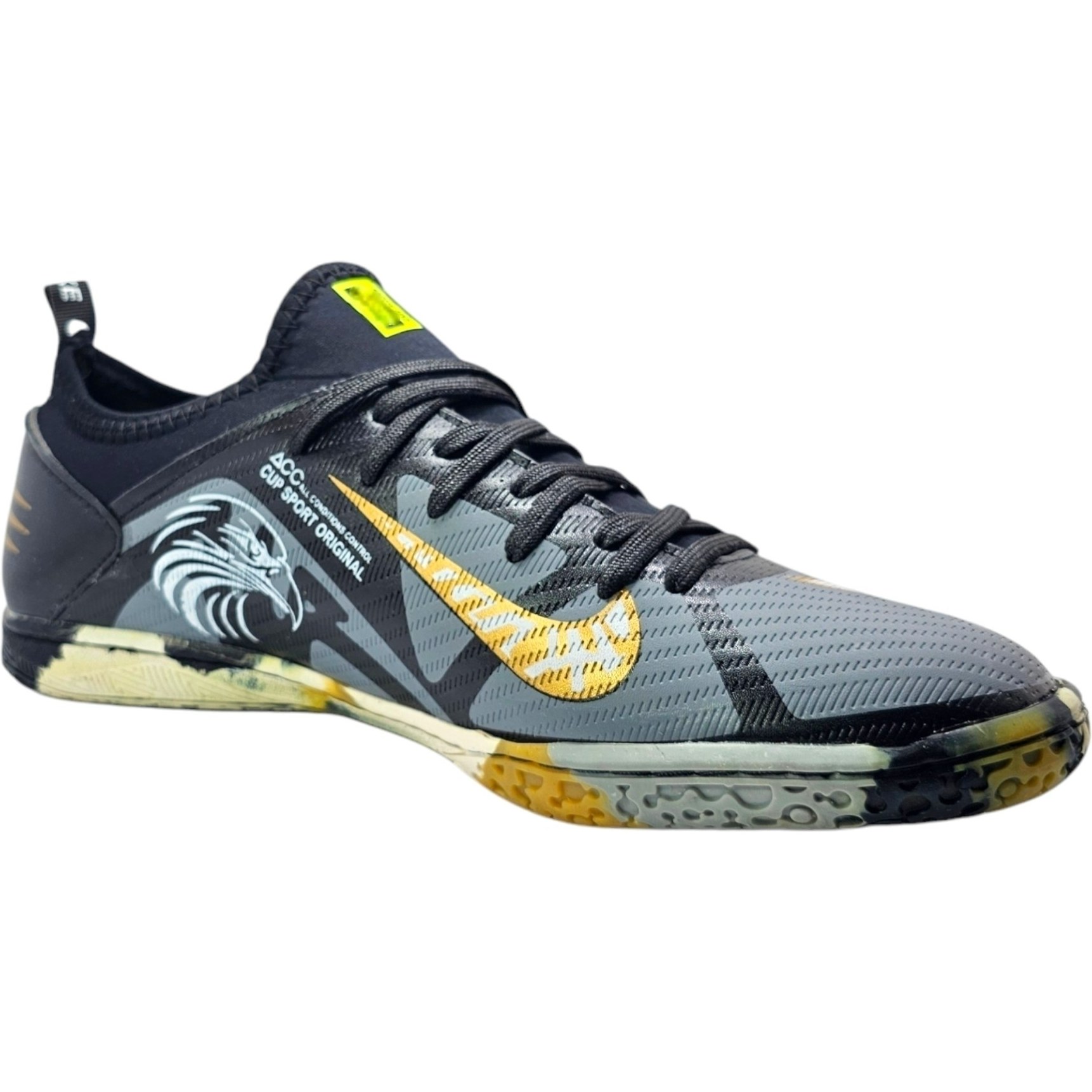 کفش فوتسال نایکی ایرزوم رنگ سفید بنفش