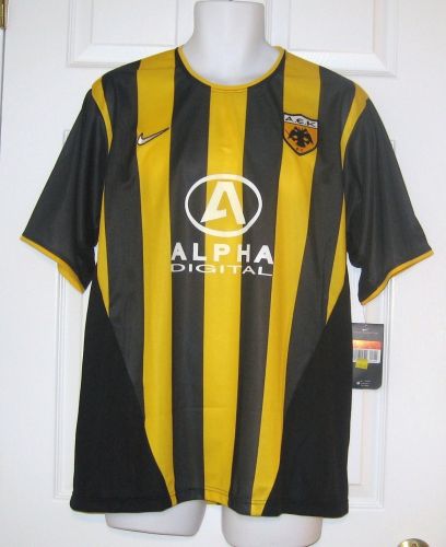 پیراهن اول AEK Athens ۰۲-۰۳