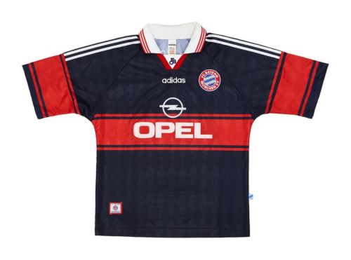 Bayern München 1997-98 Home Kit