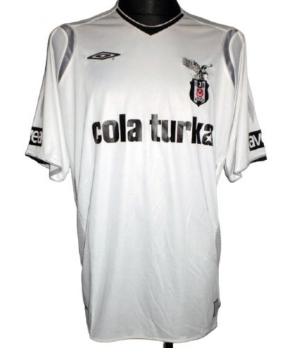 پیراهن اول Beşiktaş ۰۸-۰۹