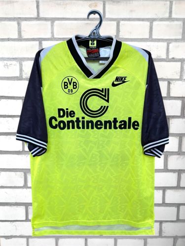 Borussia Dortmund 1995-96 Home Kit