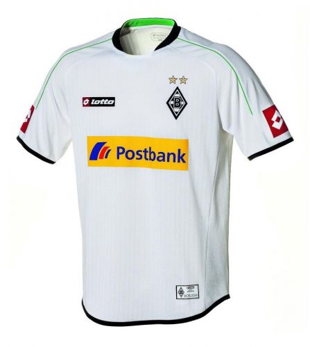 پیراهن اول Borussia Mönchengladbach ۱۲-۱۳