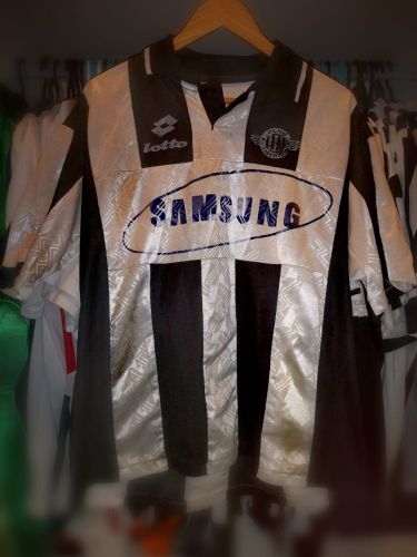 پیراهن اول Club Libertad ۱۹۹۵