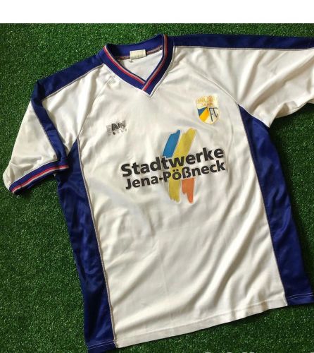 پیراهن دوم FC Carl Zeiss Jena ۰۰-۰۱