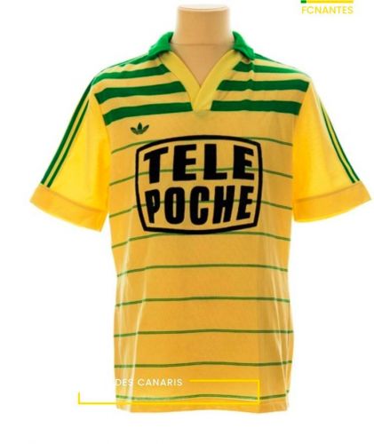 پیراهن اول FC Nantes ۸۴-۸۵