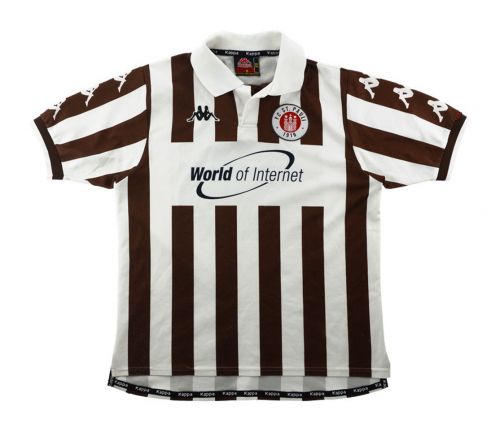 پیراهن اول FC St. Pauli ۰۰-۰۱