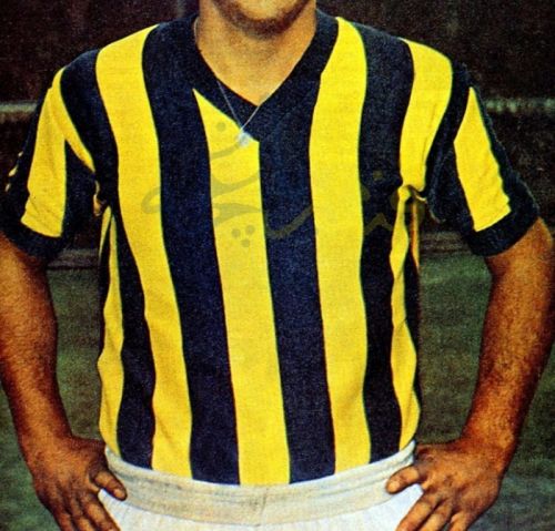 پیراهن اول Fenerbahçe ۷۰-۷۱