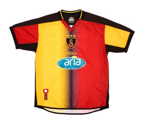 پیراهن اول Galatasaray ۰۳-۰۴