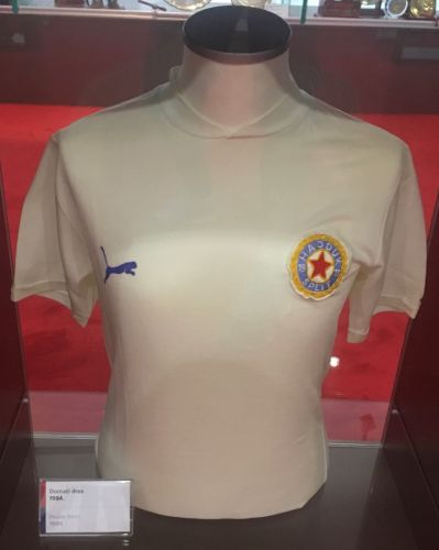 پیراهن اول Hajduk Split ۸۴-۸۵